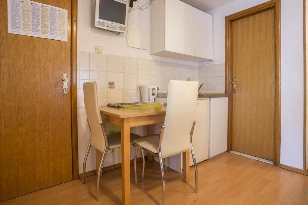 Split Center Apartments Экстерьер фото