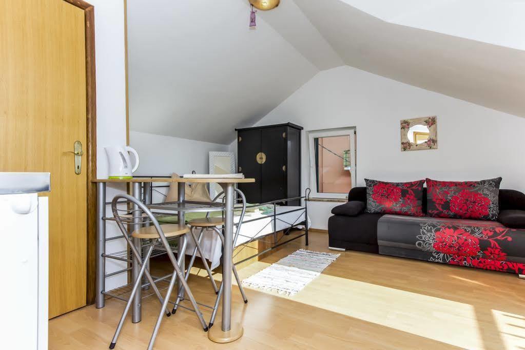 Split Center Apartments Экстерьер фото